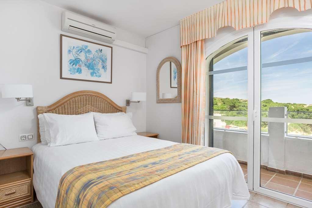 White Sands Beach Club Arenal d'en Castell Kamer foto